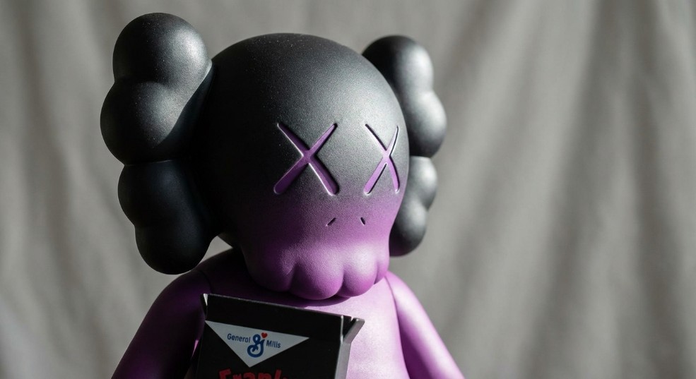 KAWS 新作「KAWS MONSTERS Black」即将发售第二张图