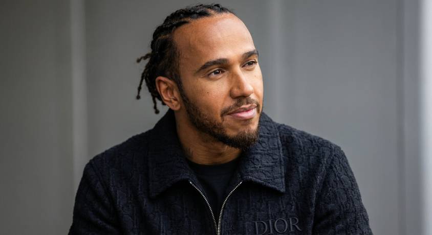DIOR 发布首支 Lewis Hamilton 主题广告大片第二张图