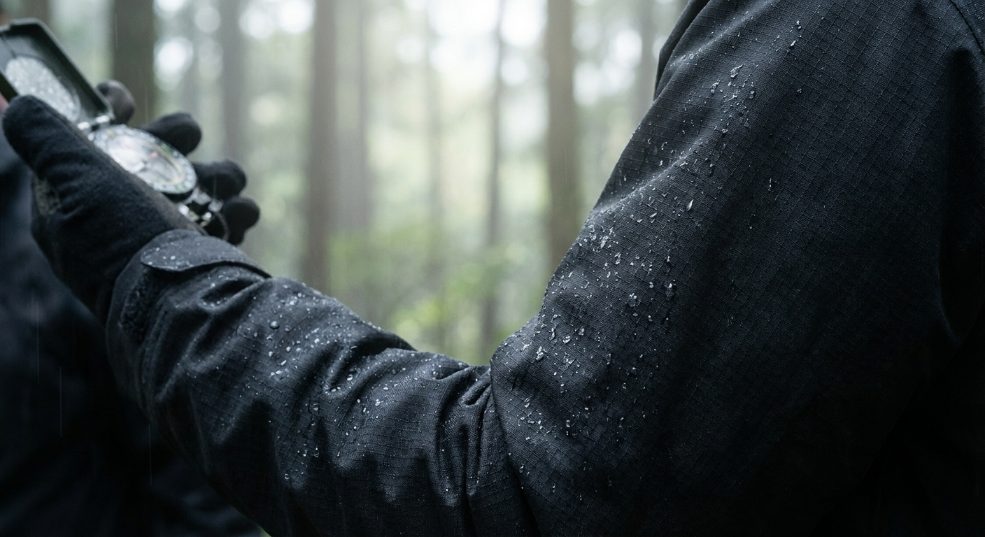 防水透气膜技术：革新服装的秘密武器