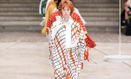 HOMME PLISSÉ ISSEY MIYAKE 发布 2025 春夏系列