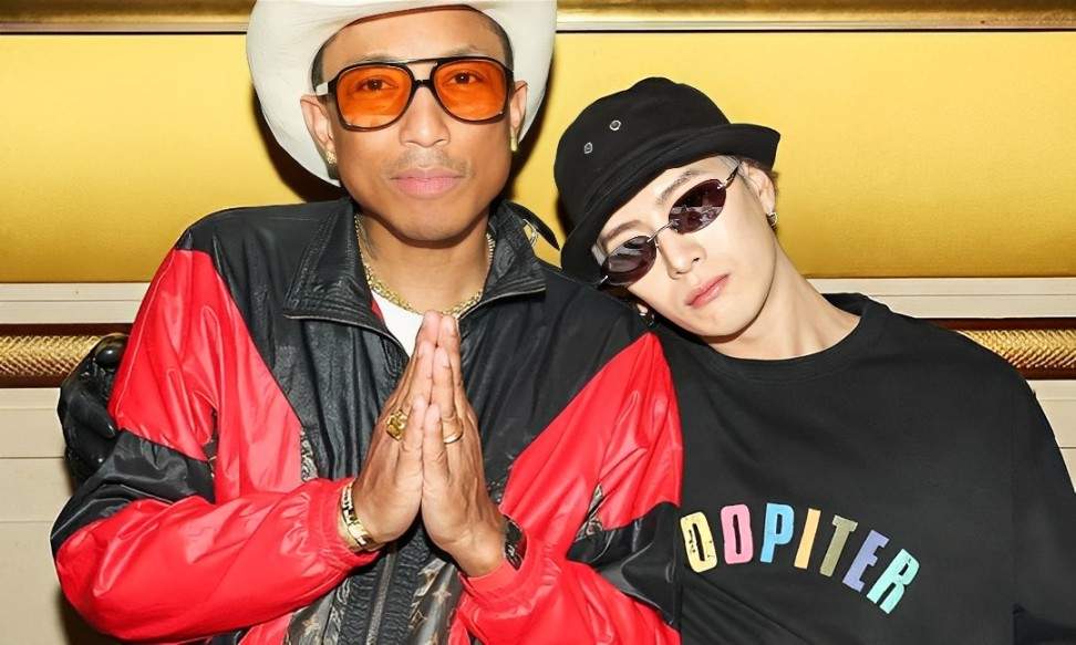 花 56 万当王嘉尔「同事」，菲董的 JOOPITER 又在玩新东西