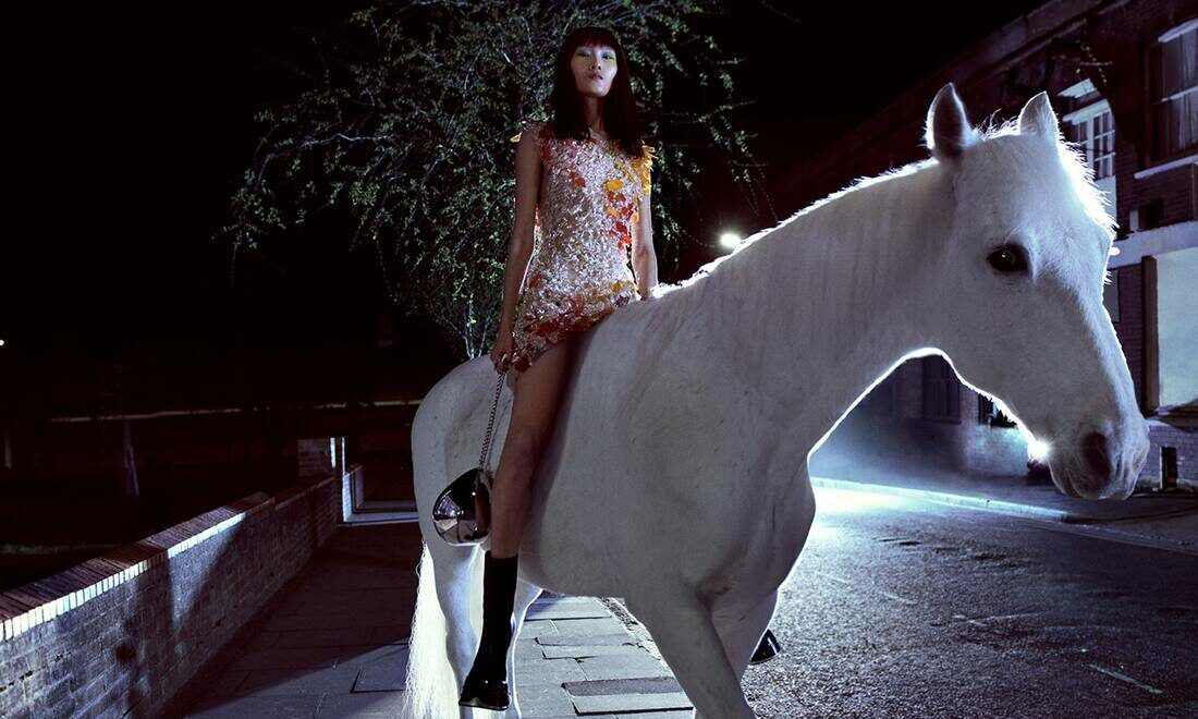 Alexander McQueen 发布 2024 秋冬系列大片