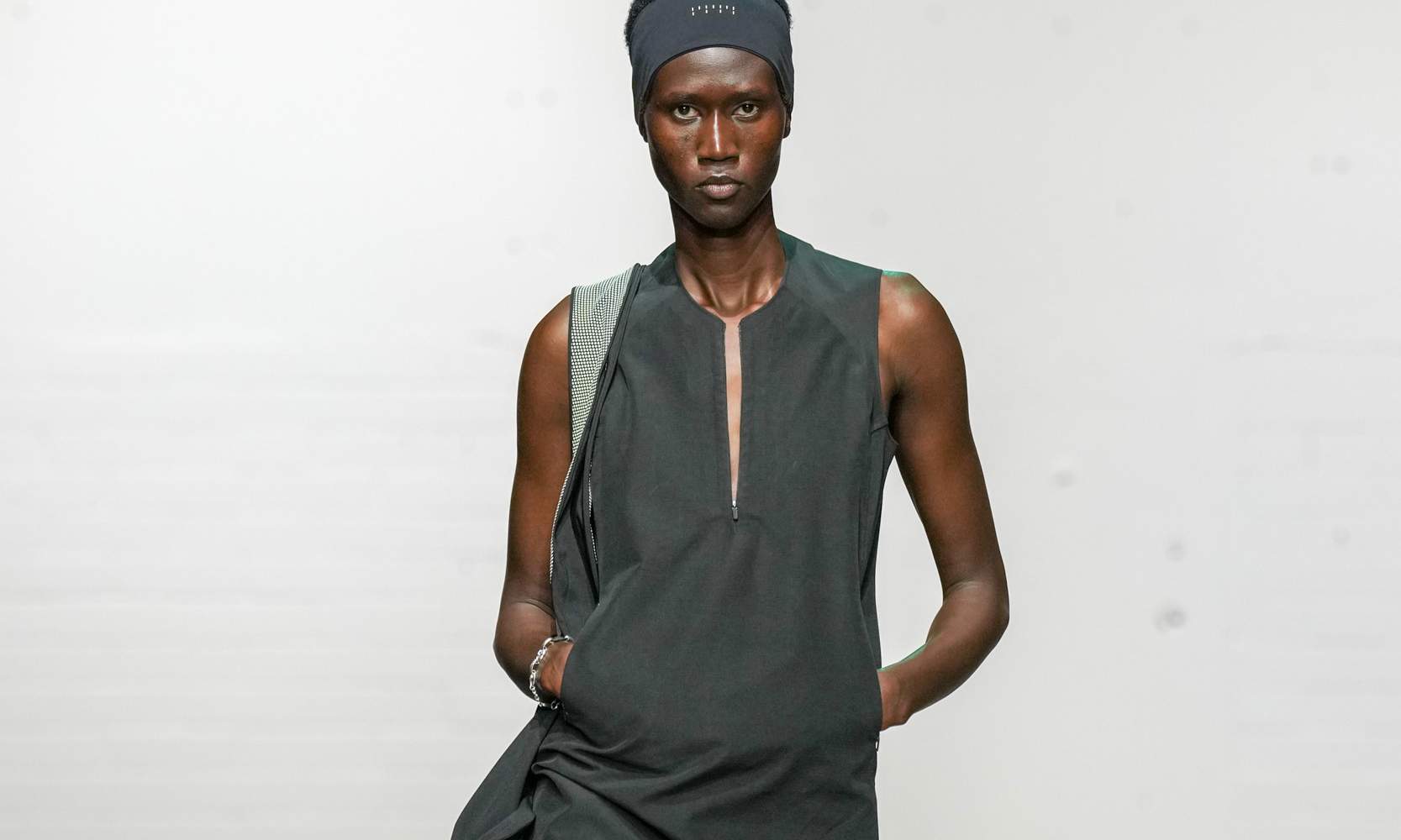 Johanna Parv 发布 2025 春夏系列