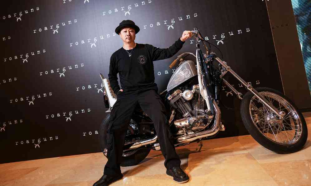 「硬朗与叛逆是我的性情」，对话 roarguns 主理人滨中三郎