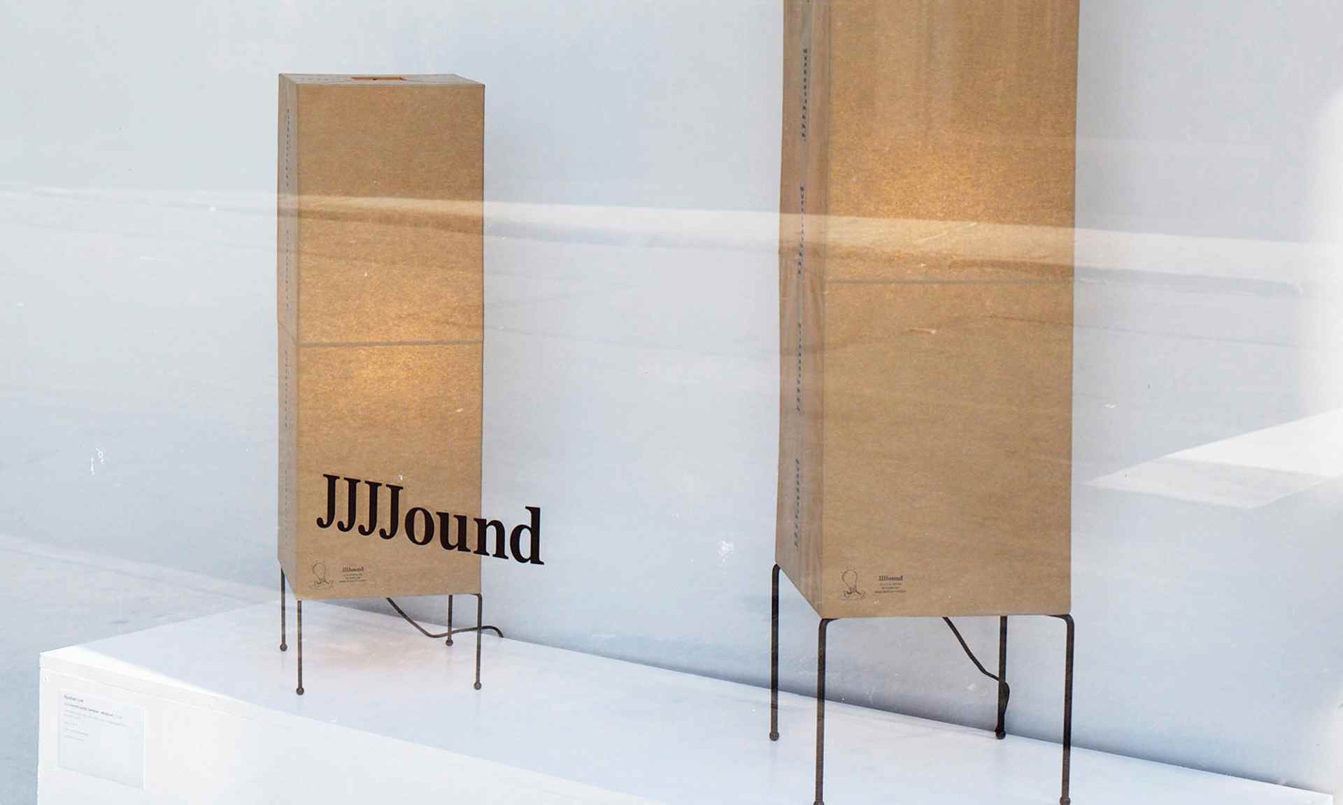 JJJJound 携手韩国艺术家 Gyuhan Lee 打造联名灯具