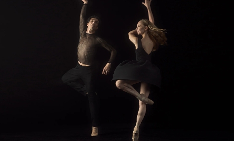 CFCL 推出芭蕾风格胶囊系列