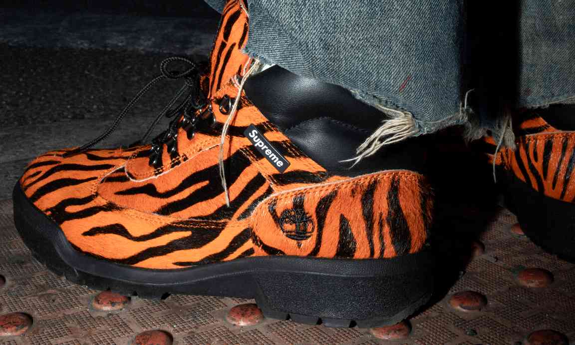 Supreme x Timberland 最新合作鞋款 Field Boot 正式发布