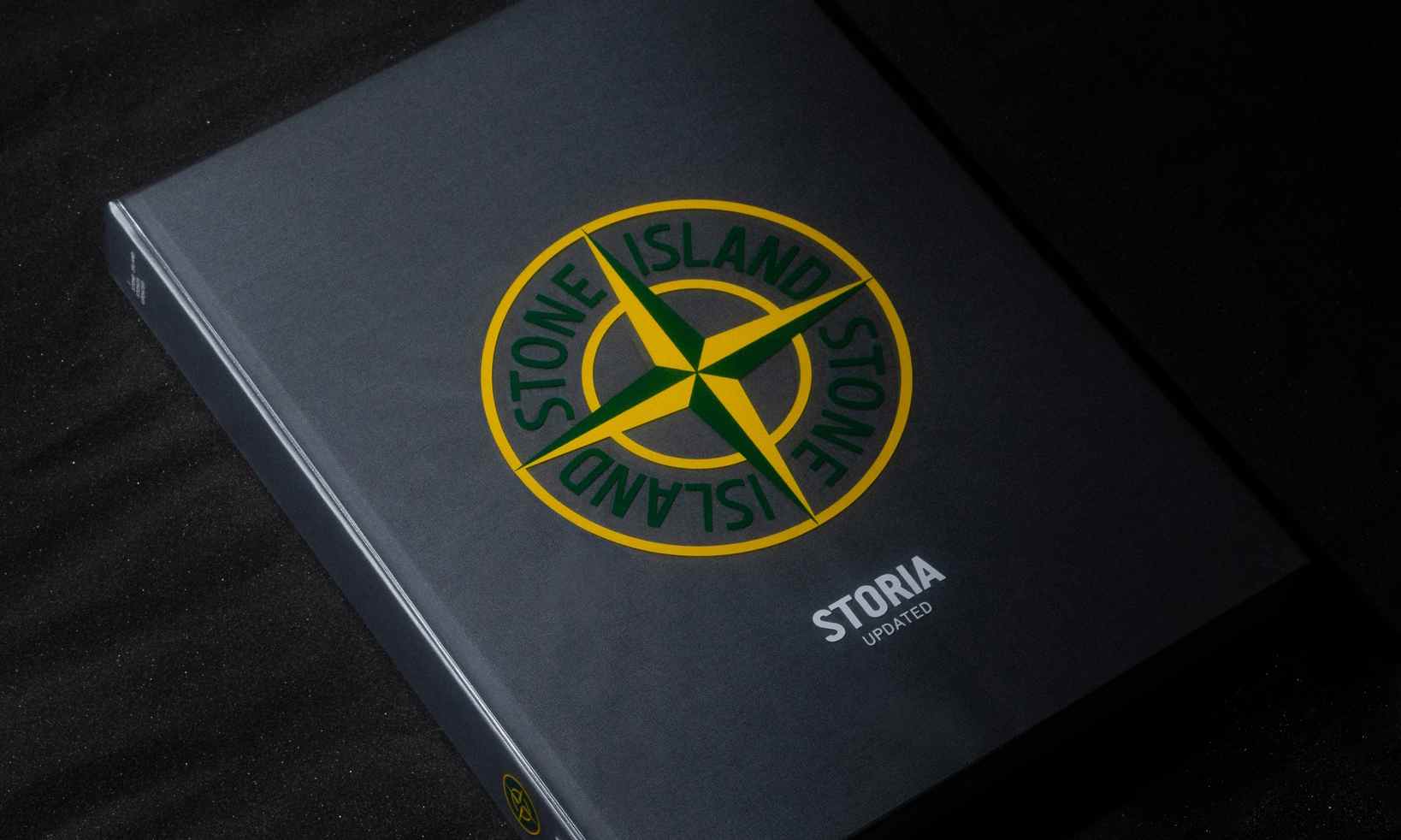 Stone Island 推出再版《Storia: Updated》