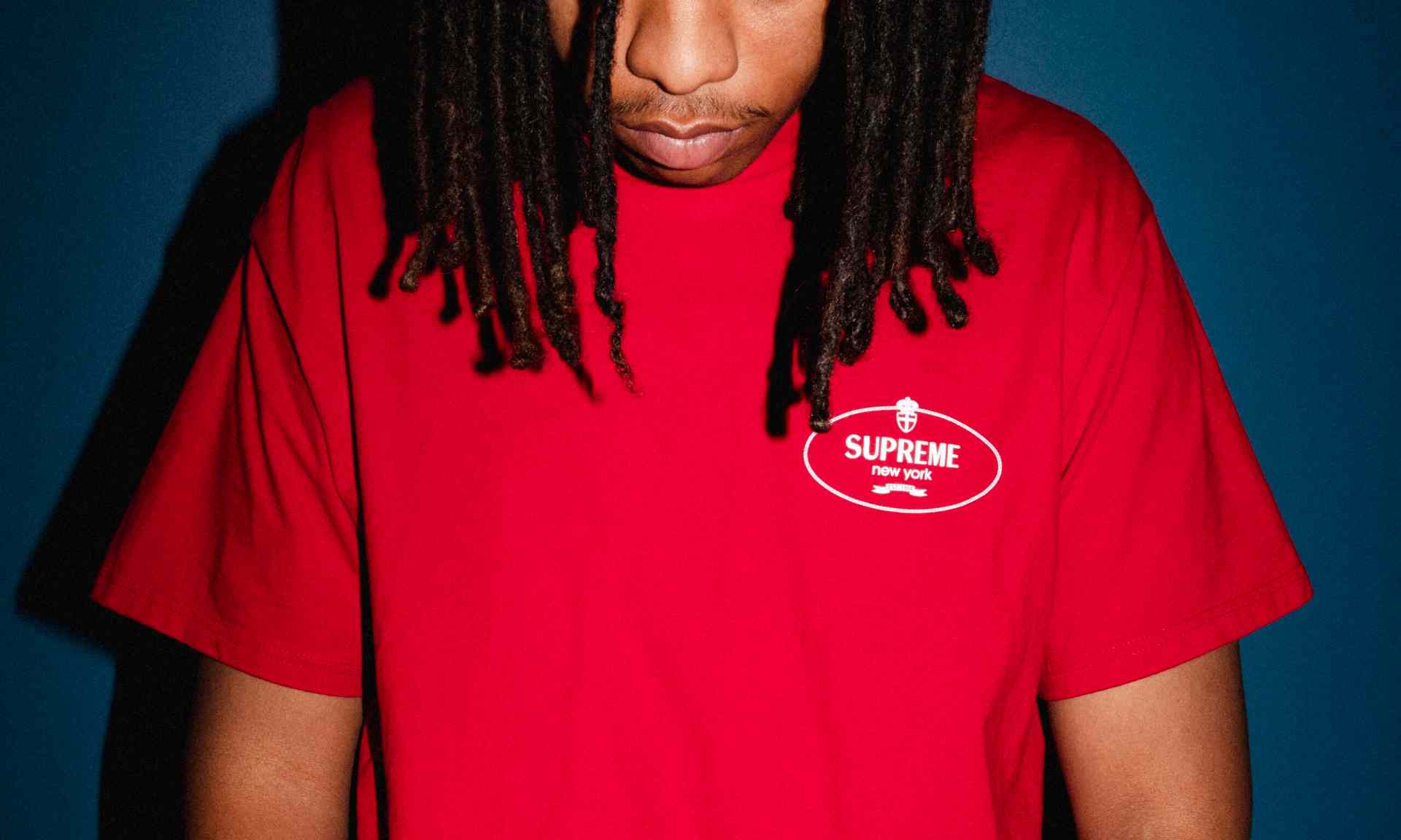 Supreme 推出 2024 冬季系列 T 恤