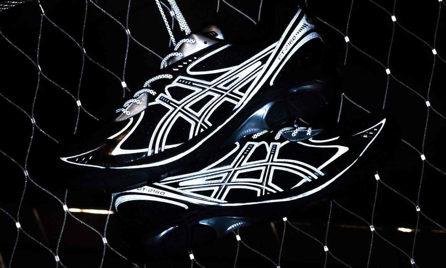 atmos 联合 ASICS 打造全新 GT-2160