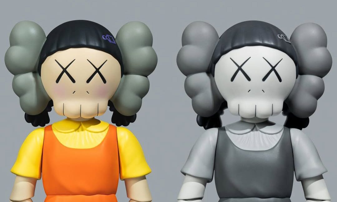 KAWS 联动《鱿鱼游戏》推出 YOUNG-HEE 人物玩偶
