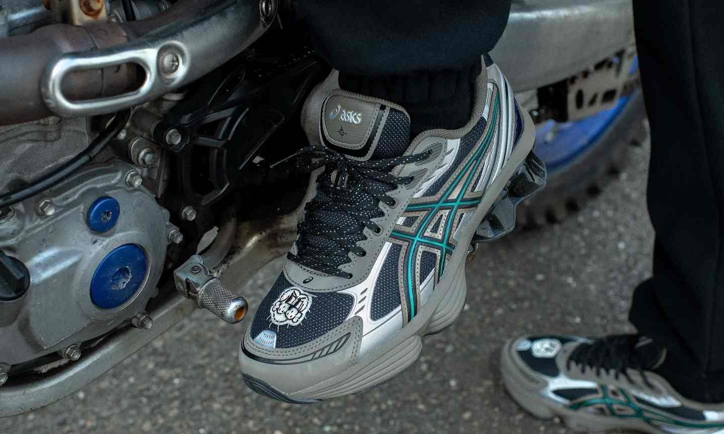 CHITO 为 ASICS 打造全新 GEL-KINETIC FLUENT™️ 鞋款