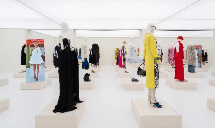 LOEWE《Crafted World》展览即将登陆东京