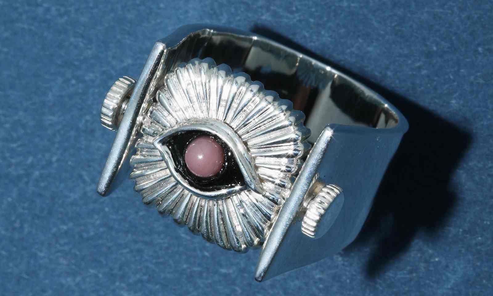 TOGA 发布全新珠宝系列 DEMI-FINE JEWELRY