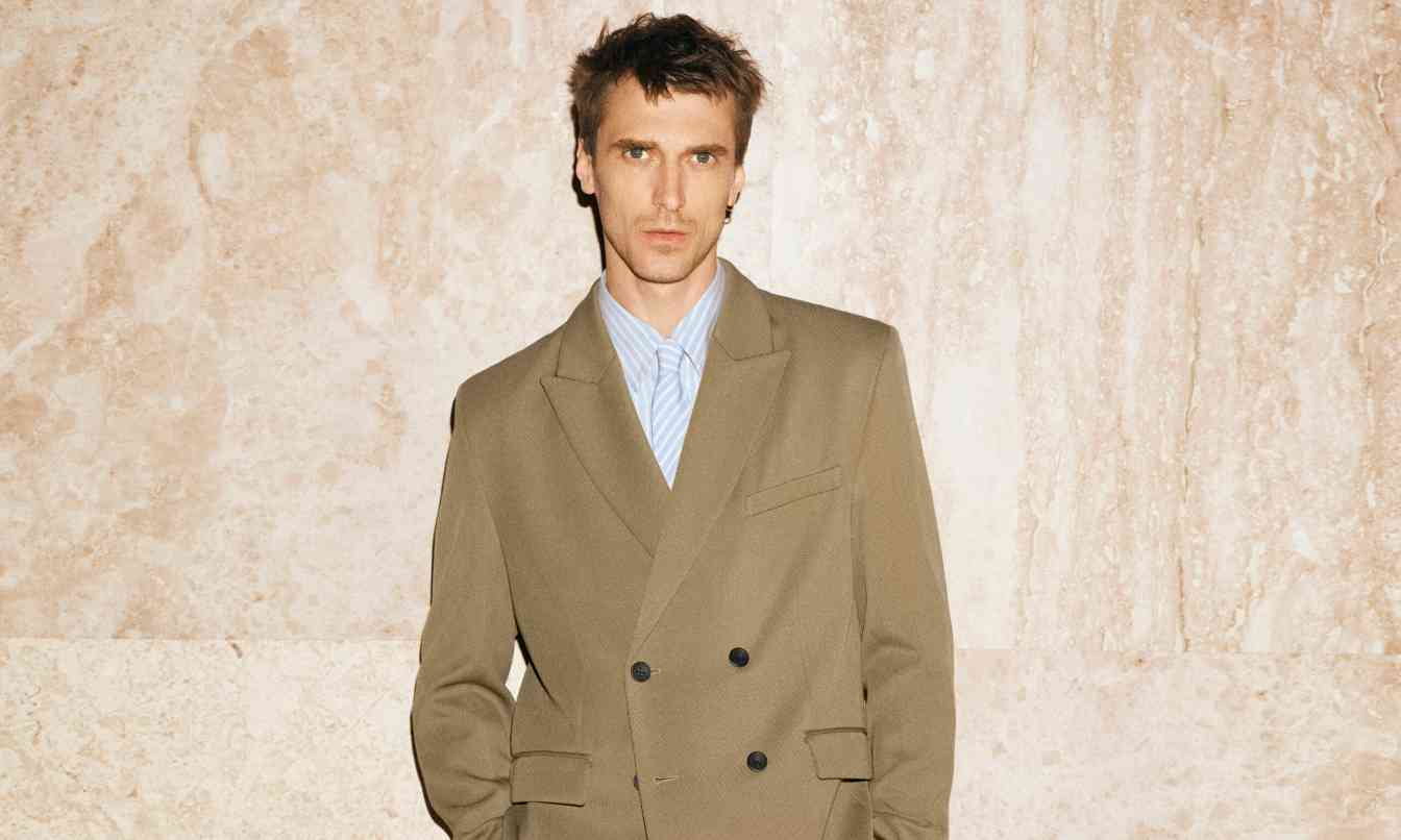 COS 发布 2025 春夏广告大片