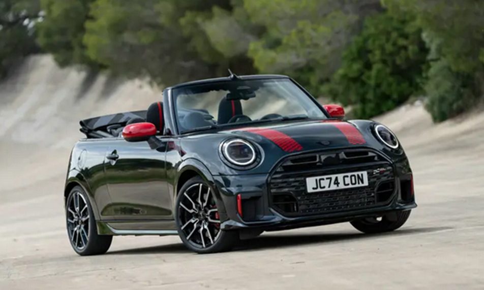 MINI Cooper JCW Cabrio 现已进入中国市场